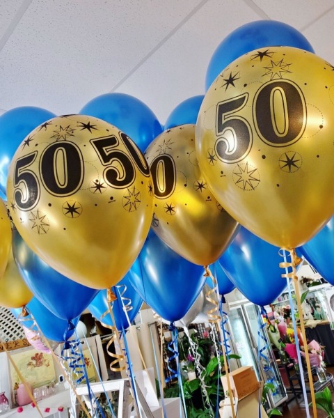 Bouquet of Plain and Print Balloons